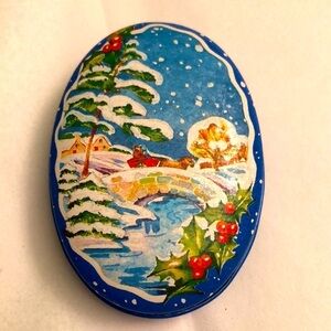 Lillian Vernon 1987 Christmas painted candle tin